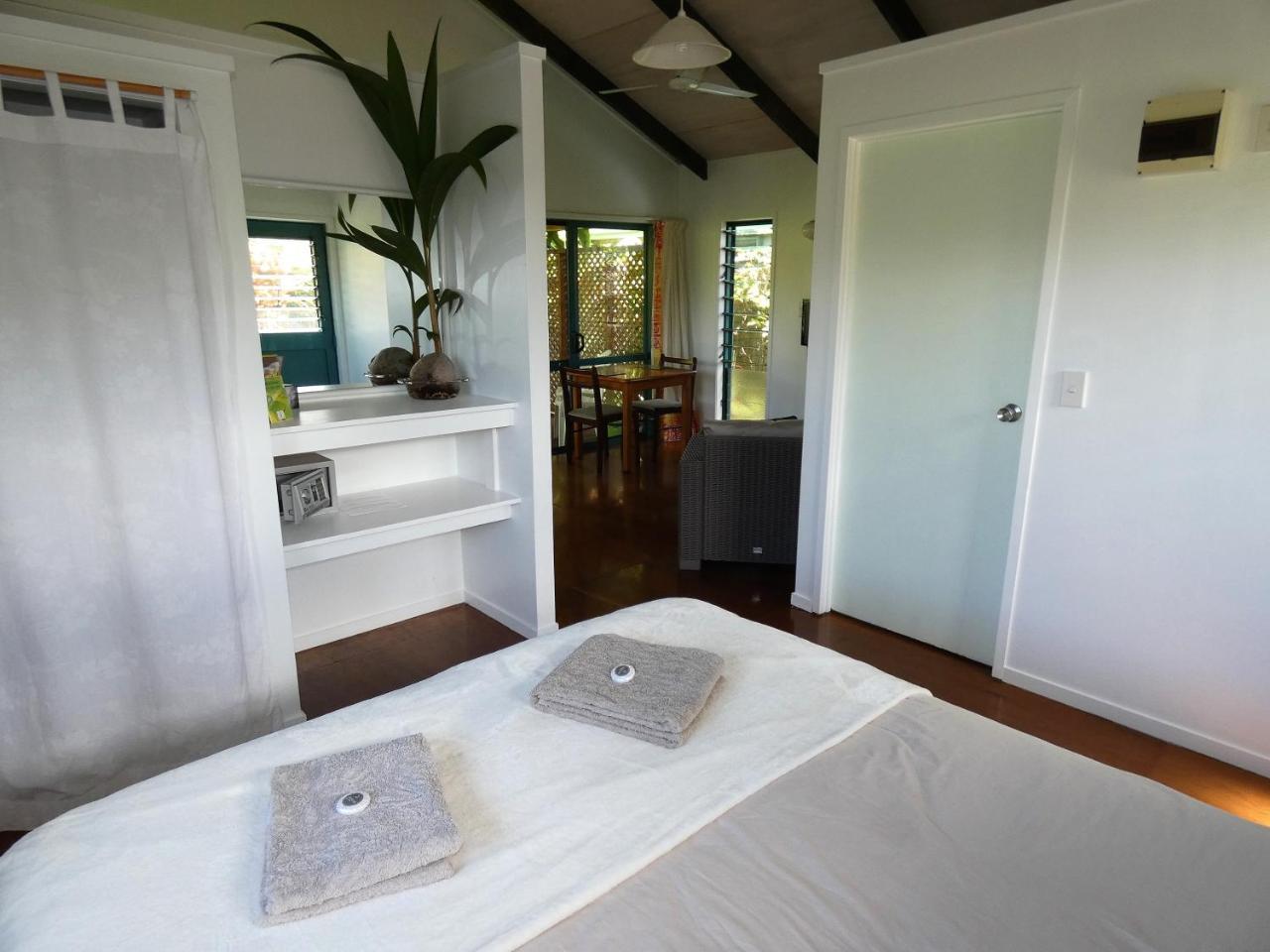 Aroa Kainga Bungalows And Apartment Rarotonga Exterior photo